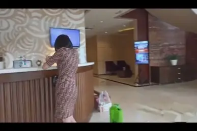 Pramugari Manis Cek In Hotel Pelayanan Sangat Maksimal