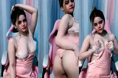 Vanya Toket Gede Pantat Bulat Dientot Becek